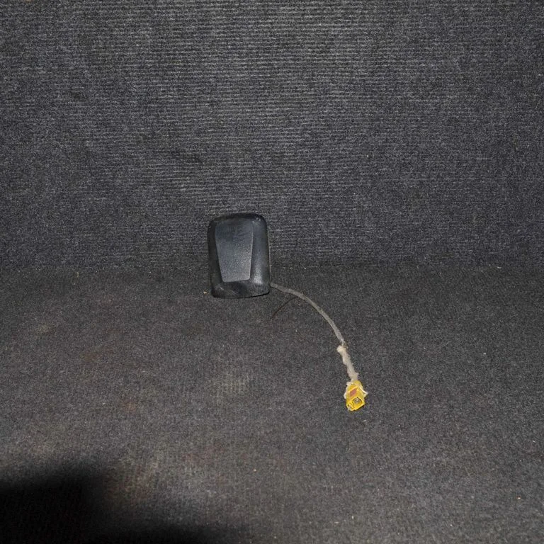 Aerial GPS antenna – Volkswagen Routan (2008-2014)