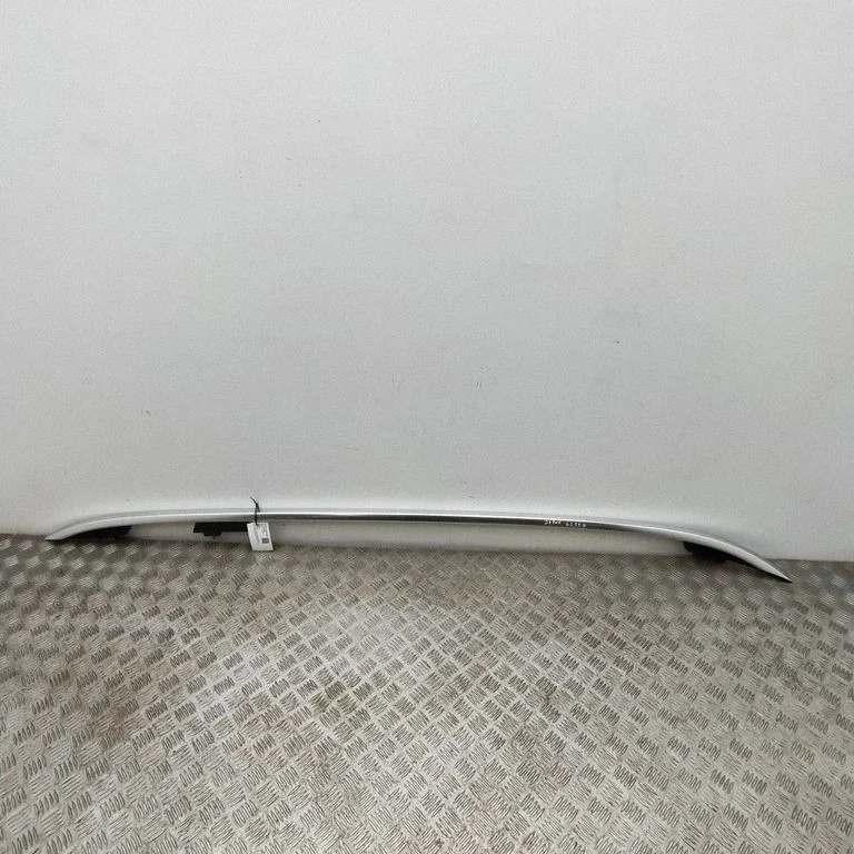 Jumta gareniskie stieņi „radziņi" – Mercedes-Benz GLB X247 (2019-2025)