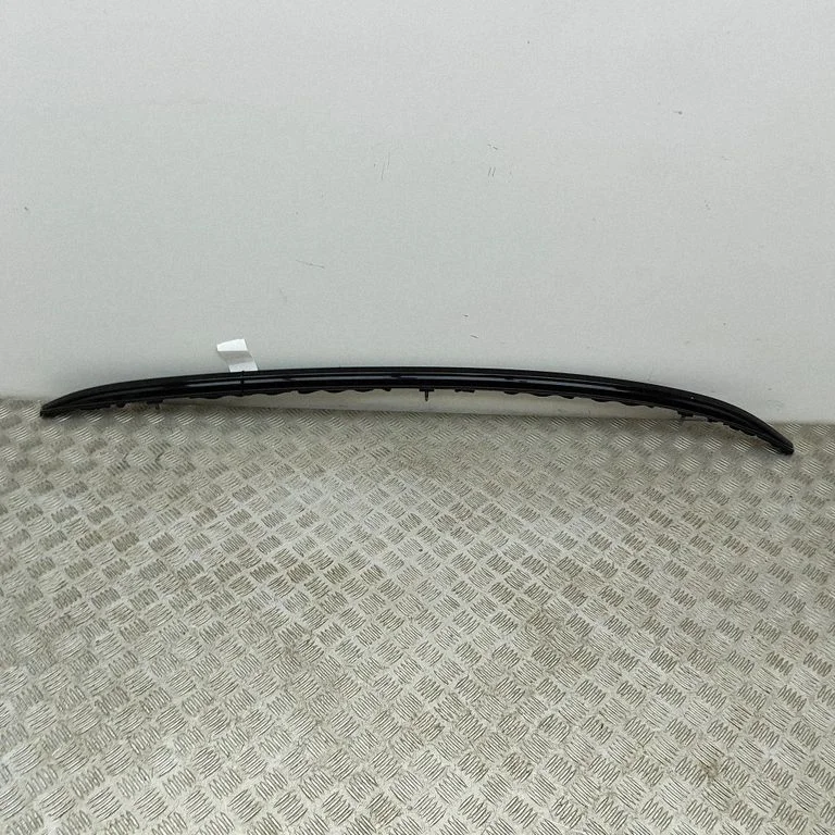 Katuse pikivardad „sarved" – BMW X6 G06 (2019-)