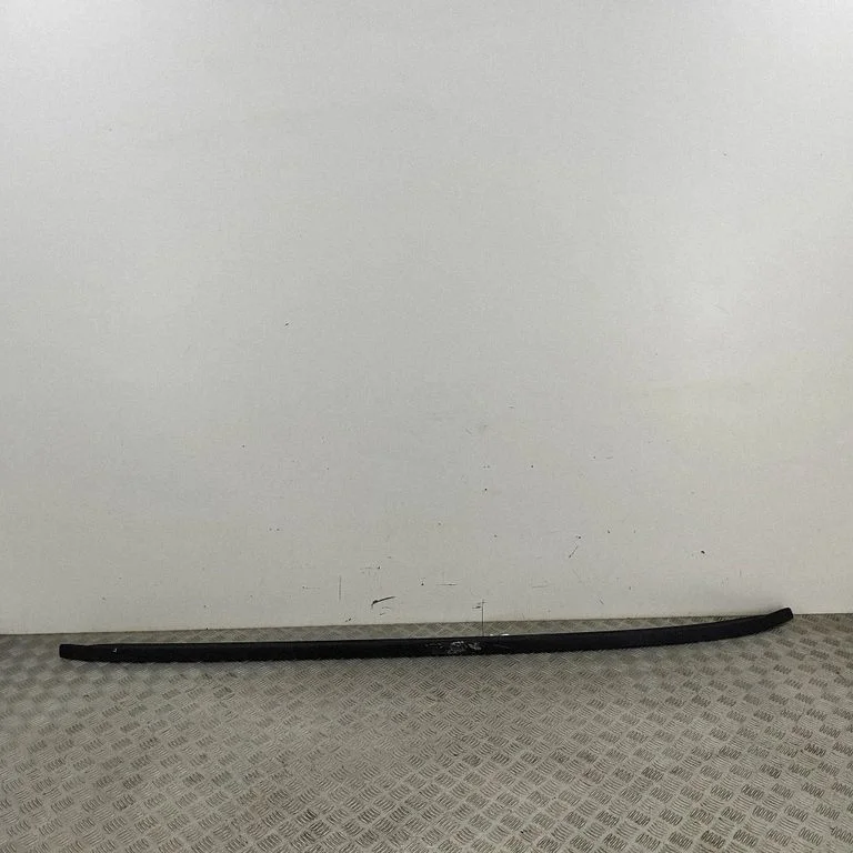 Roof bar rail – Volvo V60 (2018-)