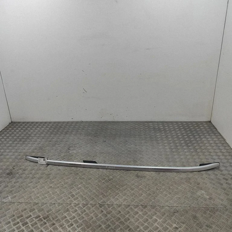 Roof bar rail A1668900393