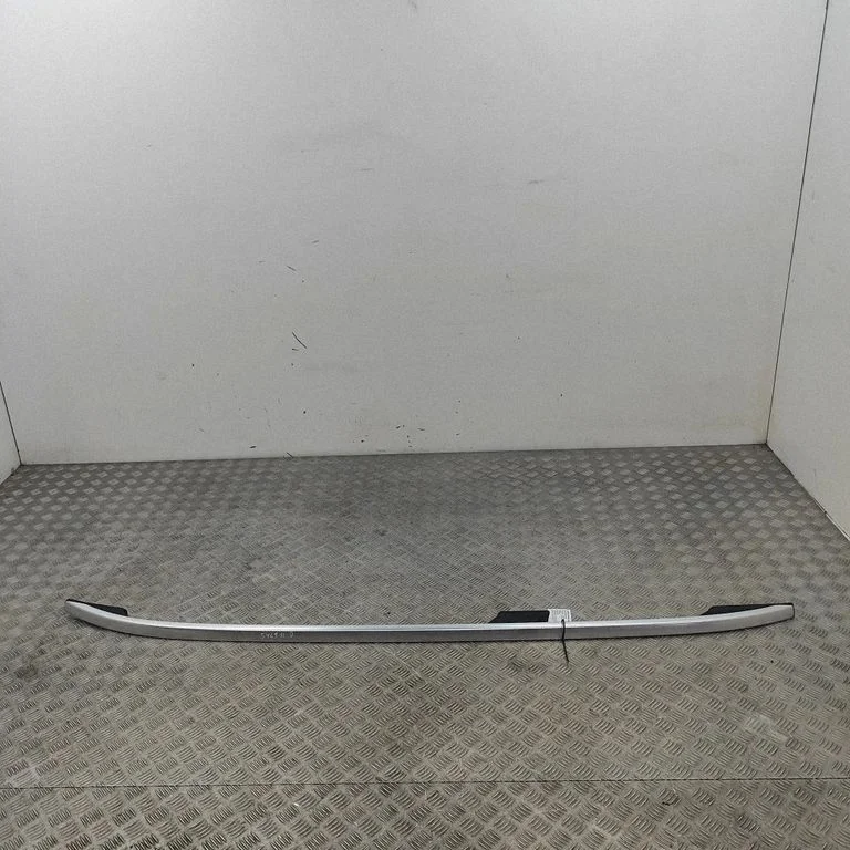 Roof bar rail A1668900493