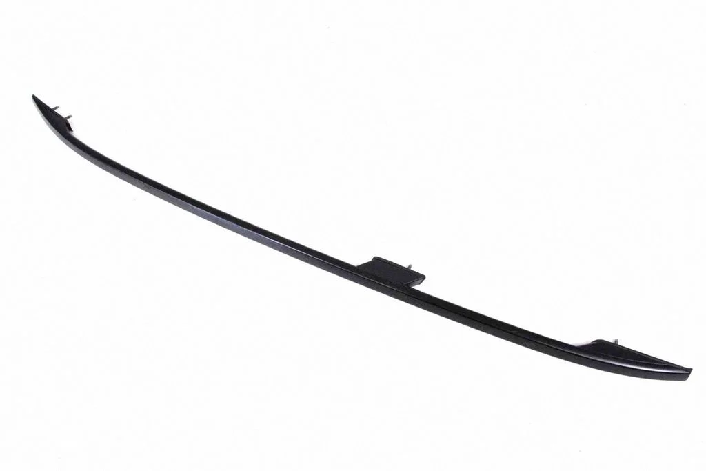 Katuse pikivardad „sarved" – Mercedes-Benz ML-klass W166 (2012-2017)