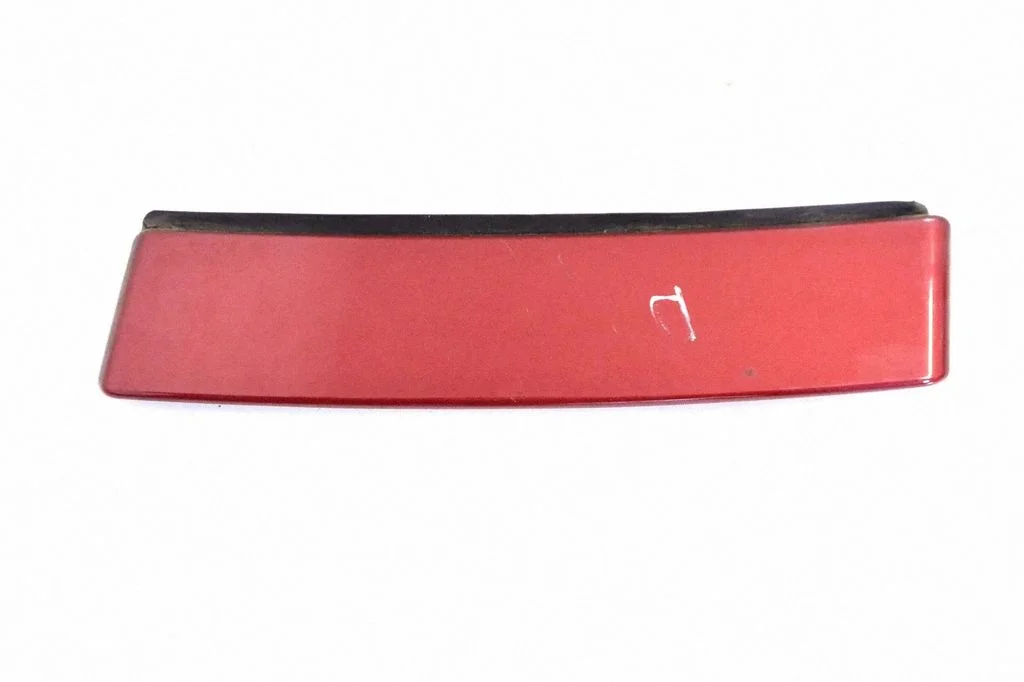 Roof trim bar molding cover – right