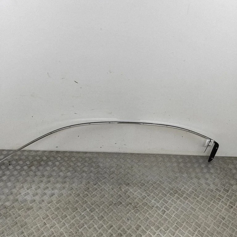 Jumta apdares līste „moldings" 6700172250