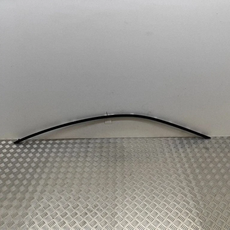 Jumta apdares līste „moldings" – BMW 4. sērija F36 Gran coupe (2014-2017)