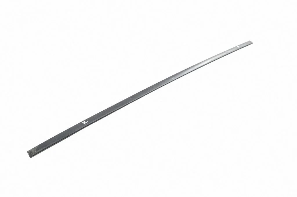 Roof trim bar molding cover – left