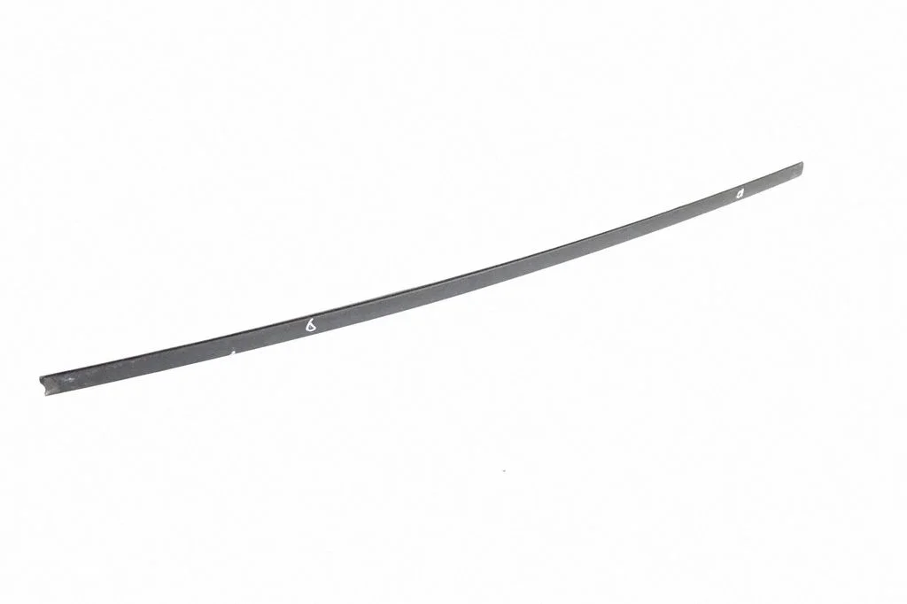 Roof trim bar molding cover – right