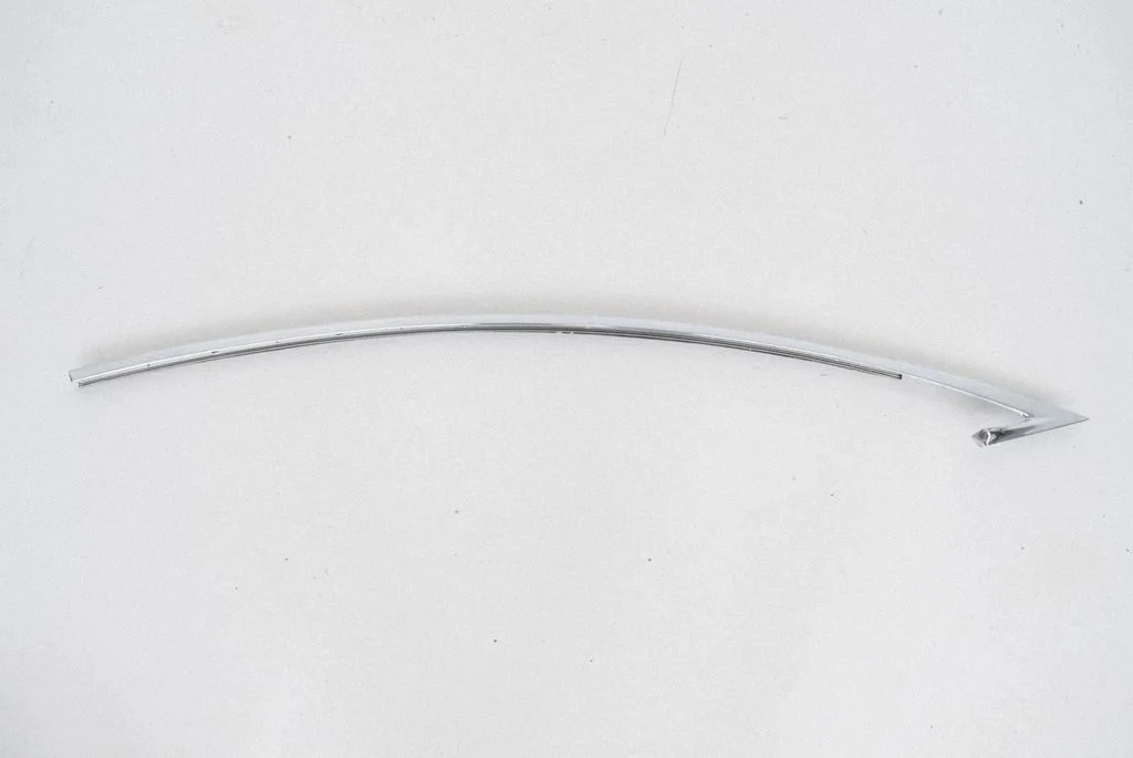 Jumta apdares līste „moldings" – Tesla Model S (2012-)