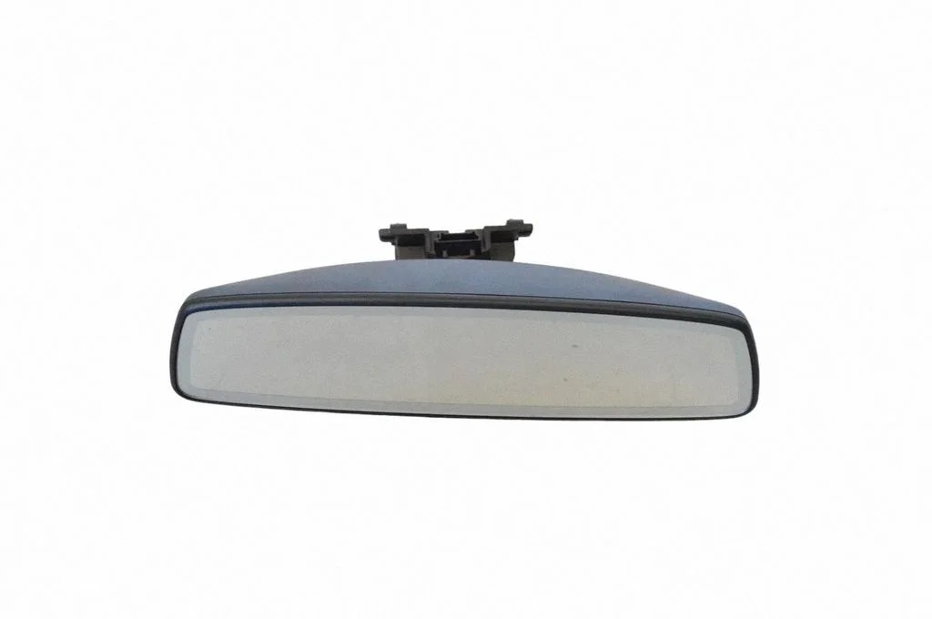 Rear view mirror (interior) 6830616