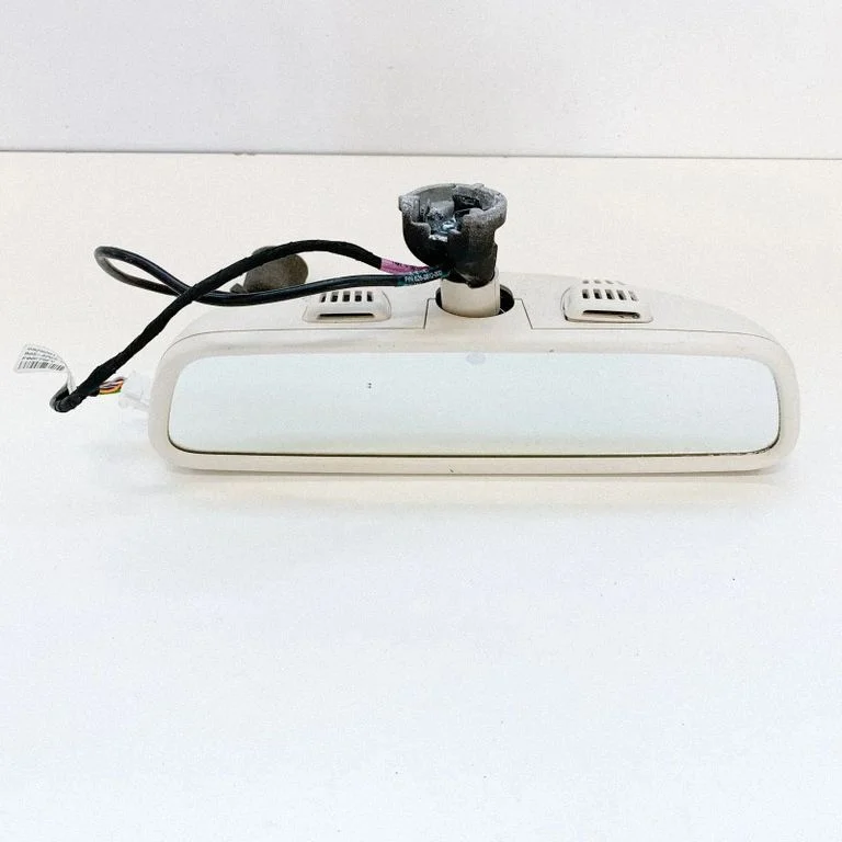 Atpakaļskata spogulis (salonā) 026530