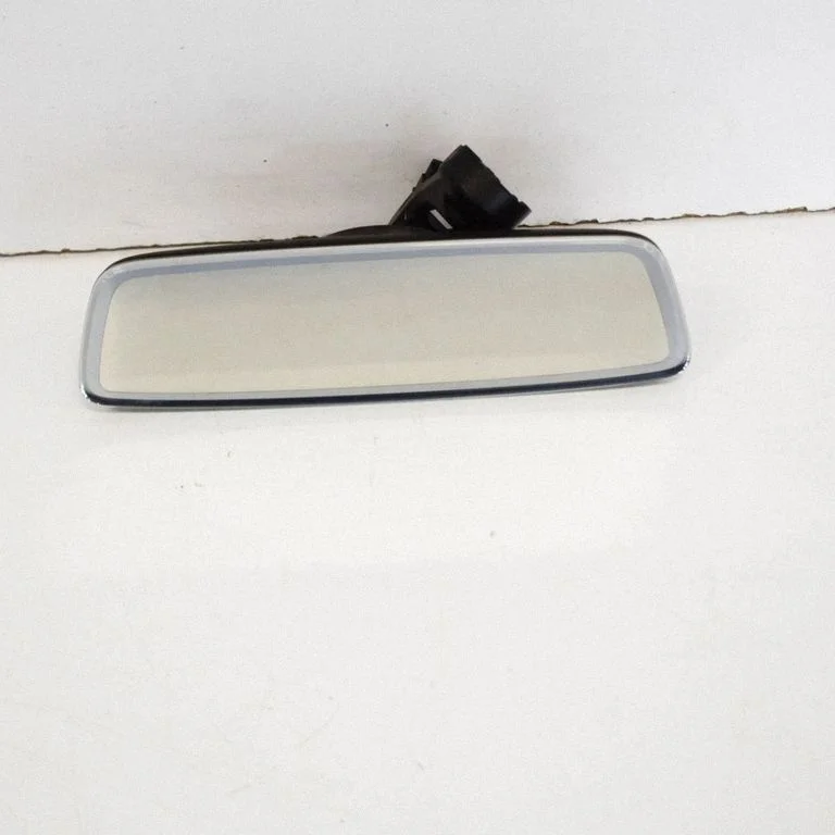 Tahavaatepeegel (salongis) – Tesla Model S (2012-)