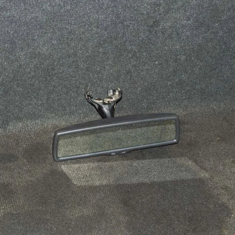 Atpakaļskata spogulis (salonā) – Volkswagen Passat B6 (2005-2010)
