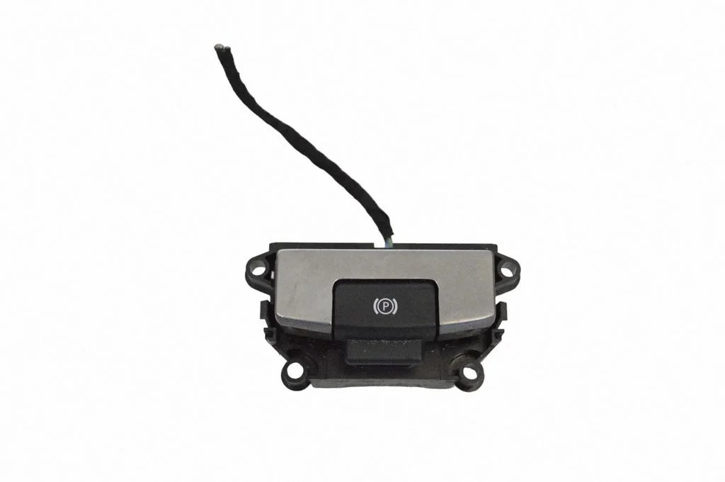 Hand parking brake switch – Land Rover Range Rover L405 (2013-2021)