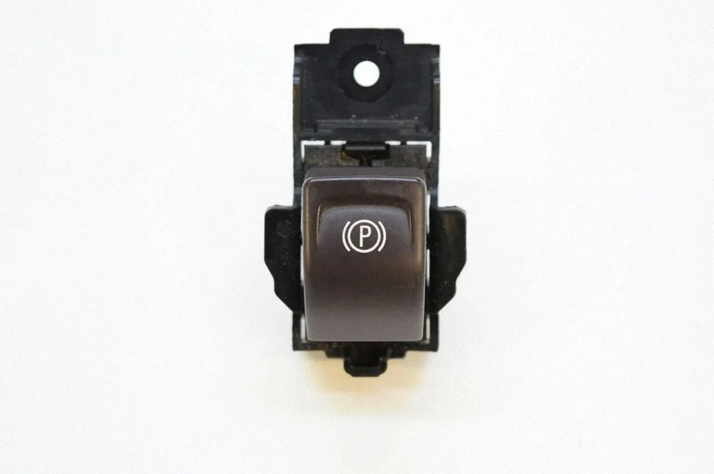 Hand parking brake switch 13271124