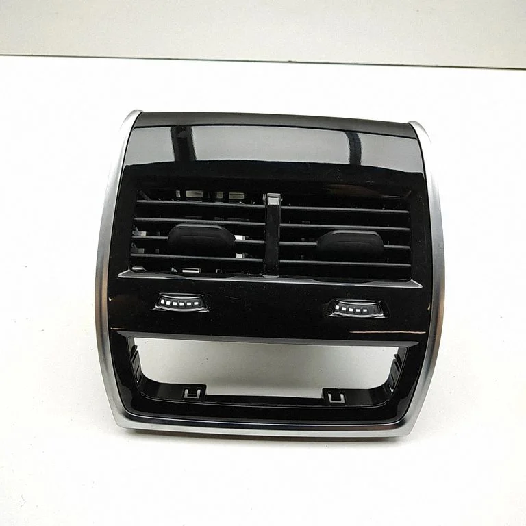 Cita centrālās konsoles (tuneļa) detaļa – BMW X6 G06 (2019-)