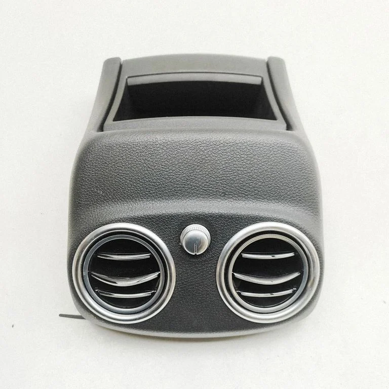 Cita centrālās konsoles (tuneļa) detaļa A2056800491