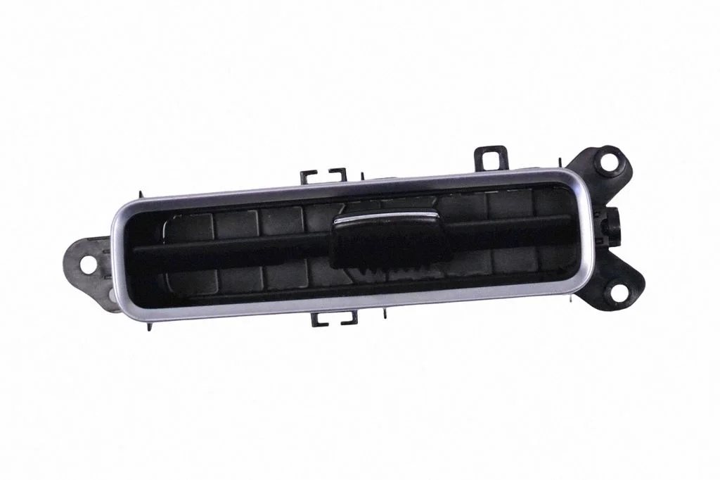 Cita centrālās konsoles (tuneļa) detaļa – Tesla Model S (2012-)