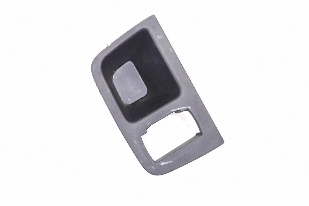 Cita centrālās konsoles (tuneļa) detaļa 156089960