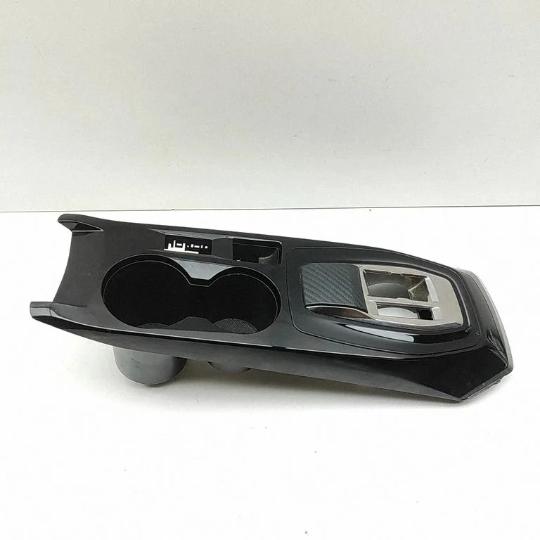 Cita centrālās konsoles (tuneļa) detaļa 98449698XU