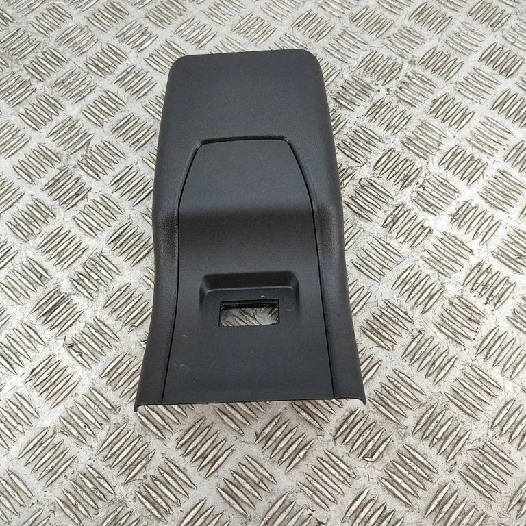 Other center console (tunnel) element 5890347120