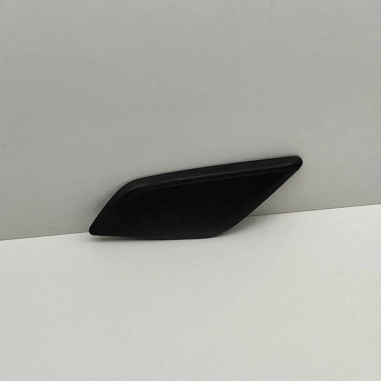 Muu keskkonsooli (tunneli) osa 4G0863306