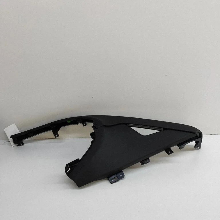 Cita centrālās konsoles (tuneļa) detaļa KX53044G07