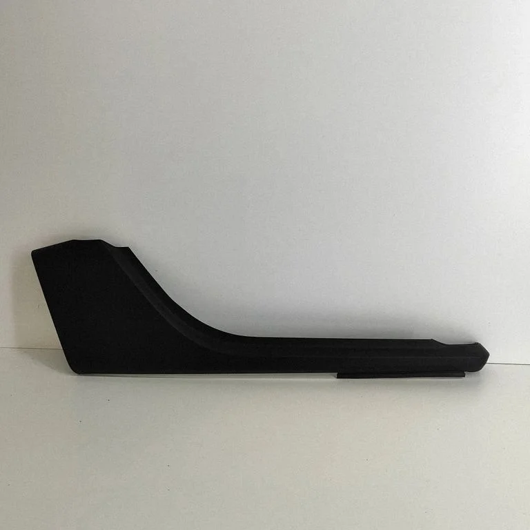 Cita centrālās konsoles (tuneļa) detaļa – Porsche Taycan 9J1 (2019-)