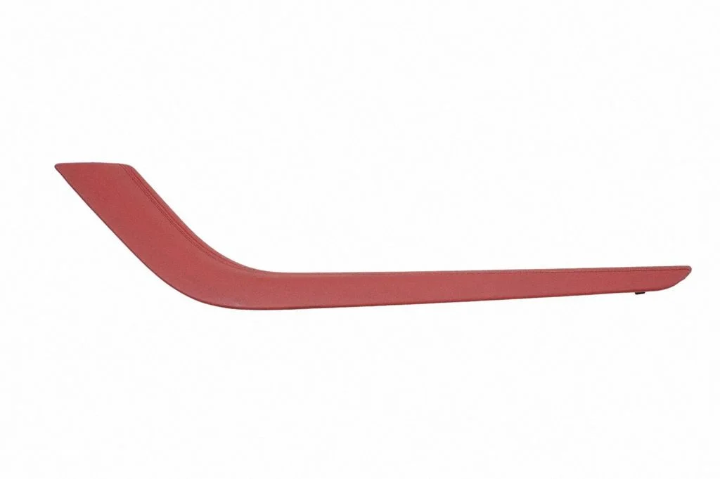 Cita centrālās konsoles (tuneļa) detaļa MK83044E06A