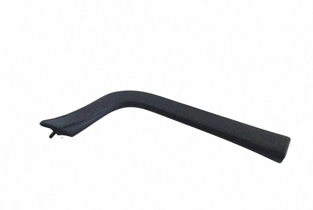 Cita centrālās konsoles (tuneļa) detaļa AW93F045D70A