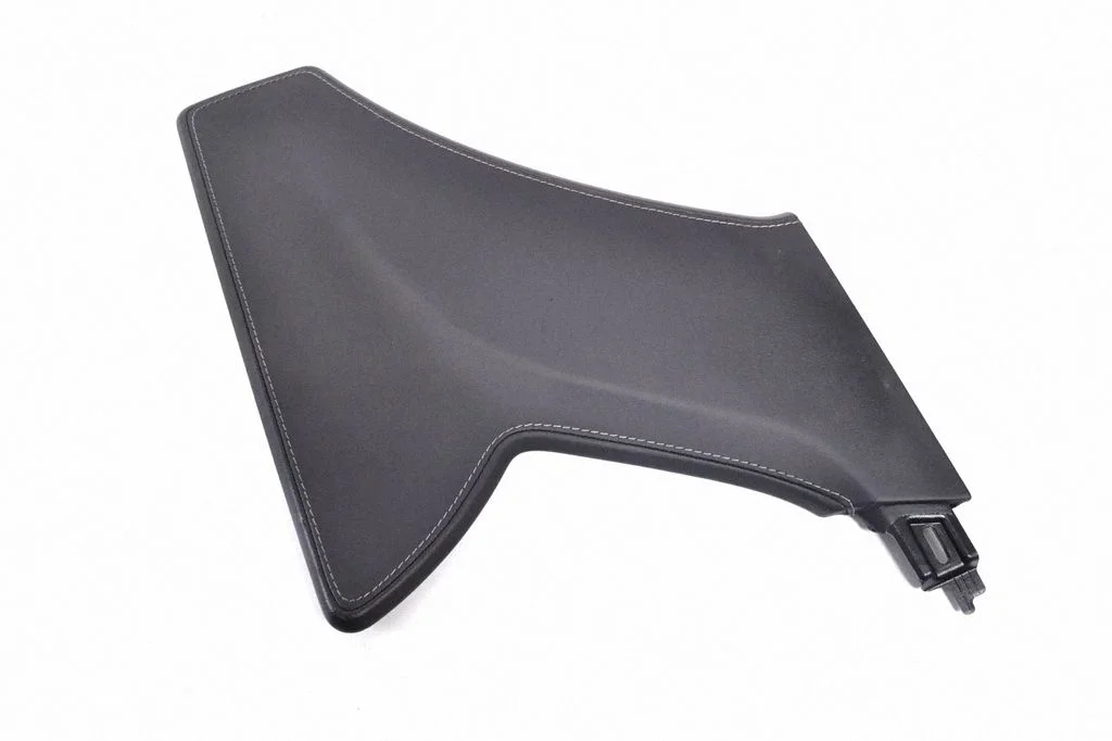 Other center console (tunnel) element – Tesla Model S (2012-)