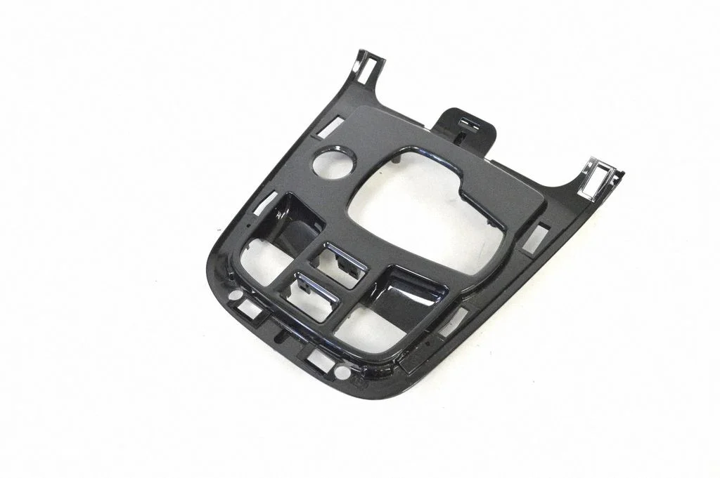 Cita centrālās konsoles (tuneļa) detaļa EX53045H02B