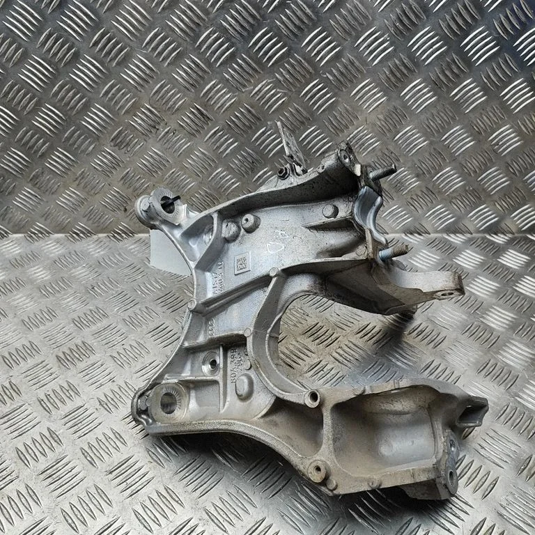 Muu esivedrustuse osa – Audi Q5 SQ5 FY (2017-2025)