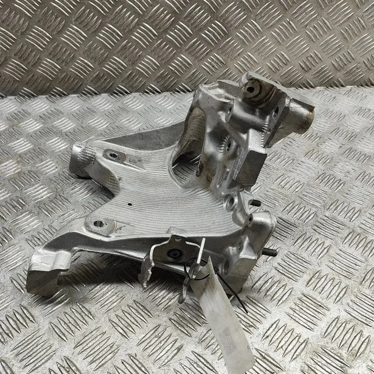 Muu esivedrustuse osa – Audi A5 (2016-2024)