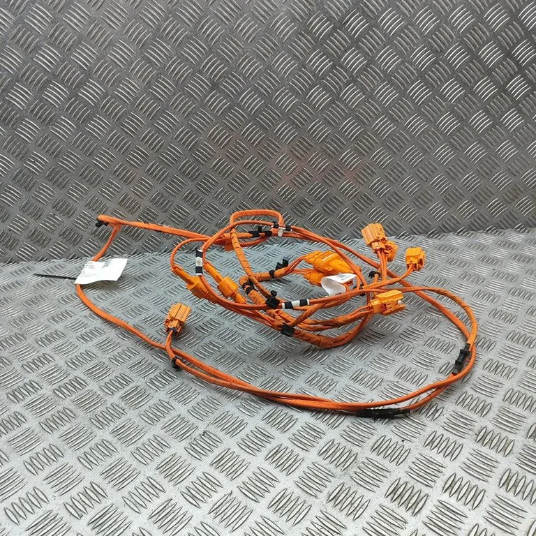 Citi vadi/instalācija 1EA971398CB