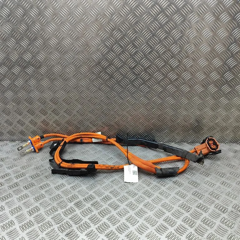 Muud juhtmed / juhtmestik 7T0971015