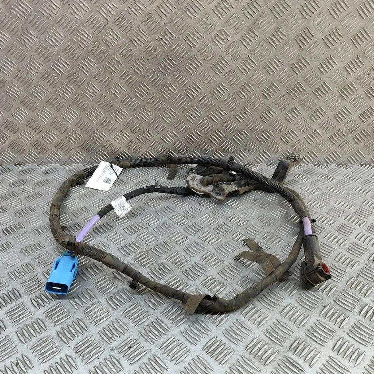 Citi vadi/instalācija M8A214N192AC