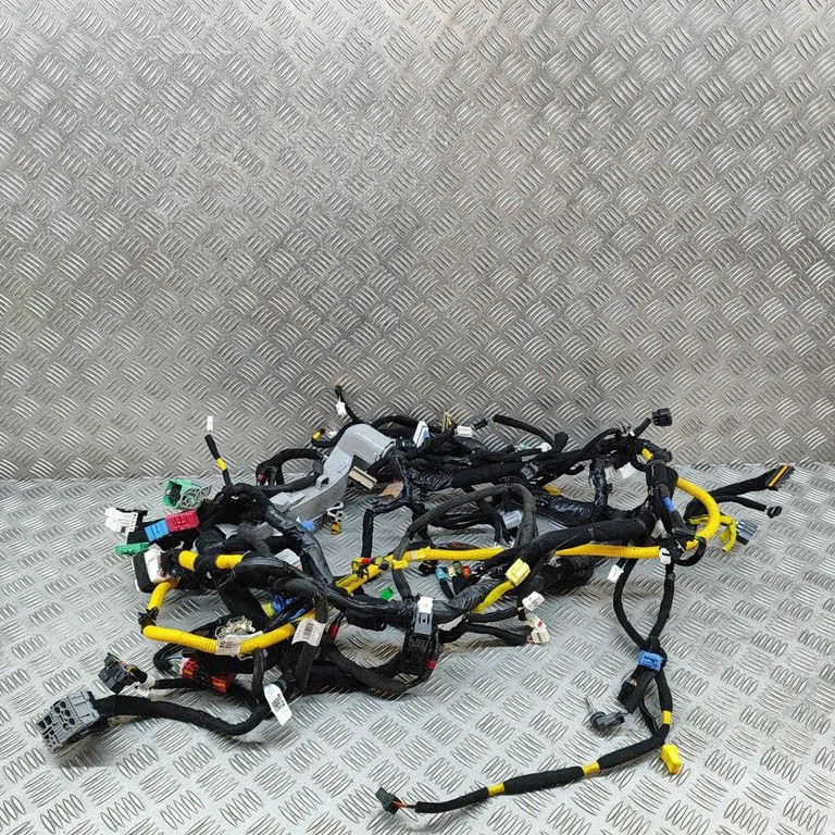Muud juhtmed / juhtmestik 91103CU780