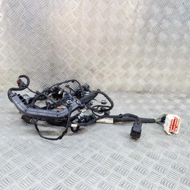Citi vadi/instalācija M9D314A614AC