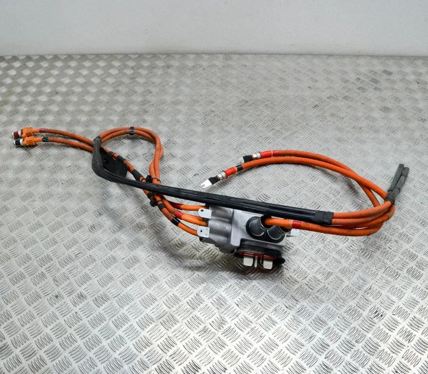 Citi vadi/instalācija 105586810D