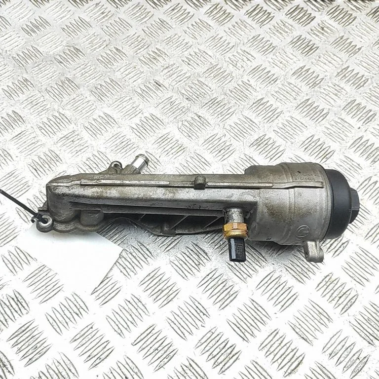 Eļļas filtra vāks – BMW 1. sērija F20 F21 (2011-2019)