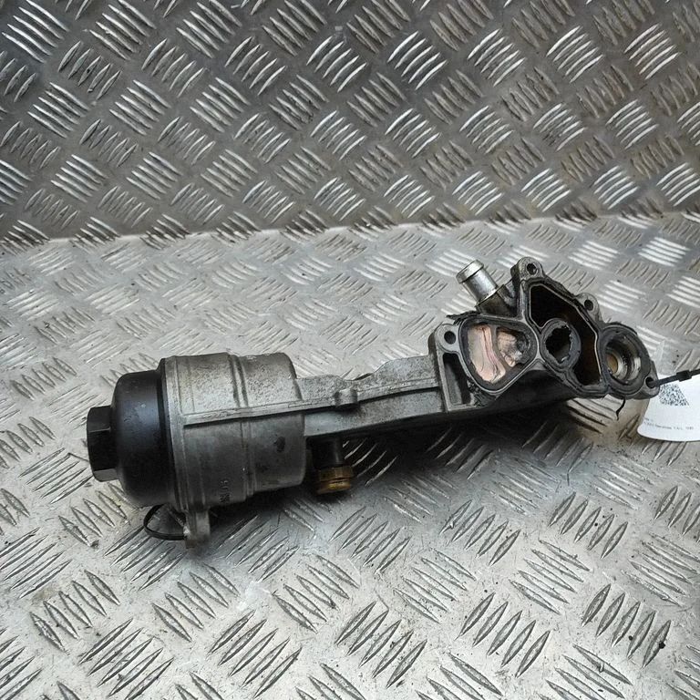 Eļļas filtra vāks – BMW 1. sērija F20 F21 (2011-2019)