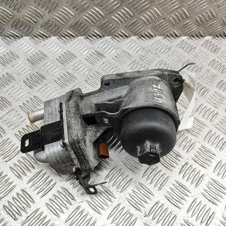 Eļļas filtra vāks – Land Rover Range Rover Evoque L538 (2011-2018)