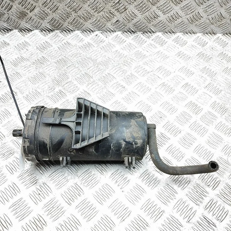 Active carbon filter fuel vapour canister