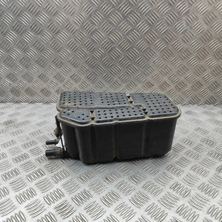 Aktiivsöe (kütuseaurude) filter 8W0196C