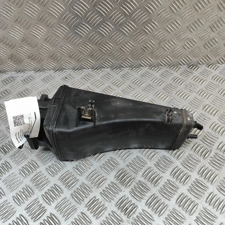 Active carbon filter fuel vapour canister – Porsche Boxster 986 (1996-2004)