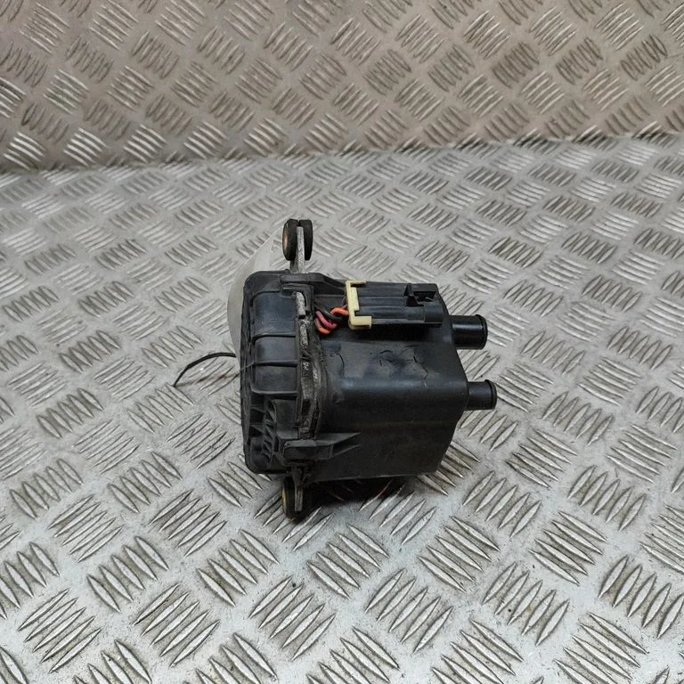 Aktiivsöe (kütuseaurude) filter – Aston Martin DB7 (1993-2003)
