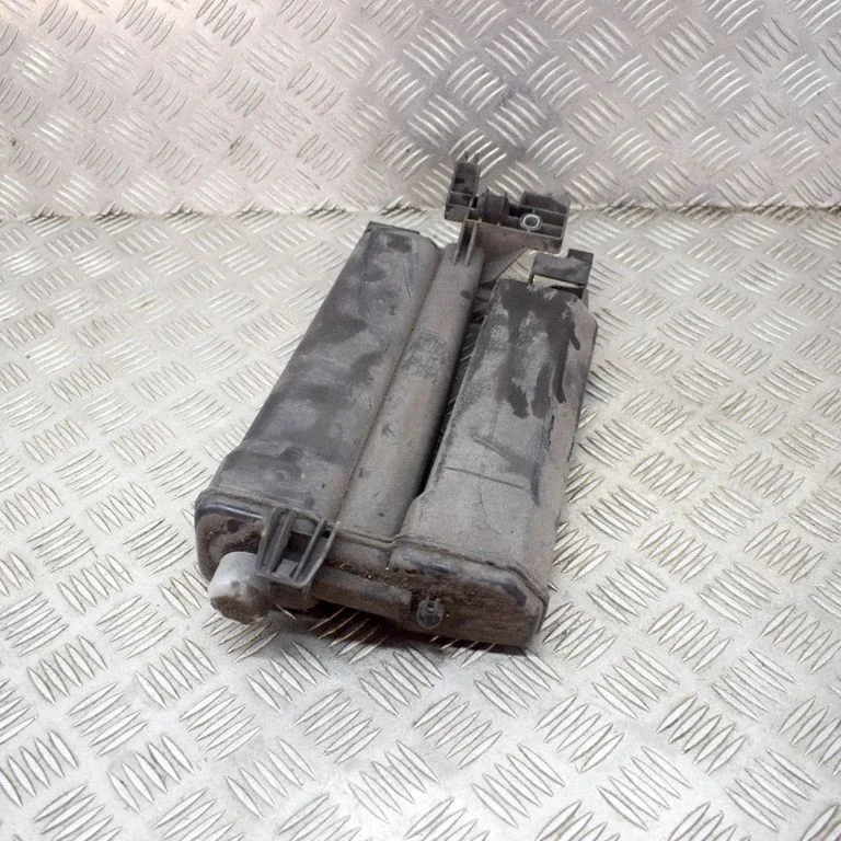 Aktiivsöe (kütuseaurude) filter – Volkswagen e-Golf (2014-)
