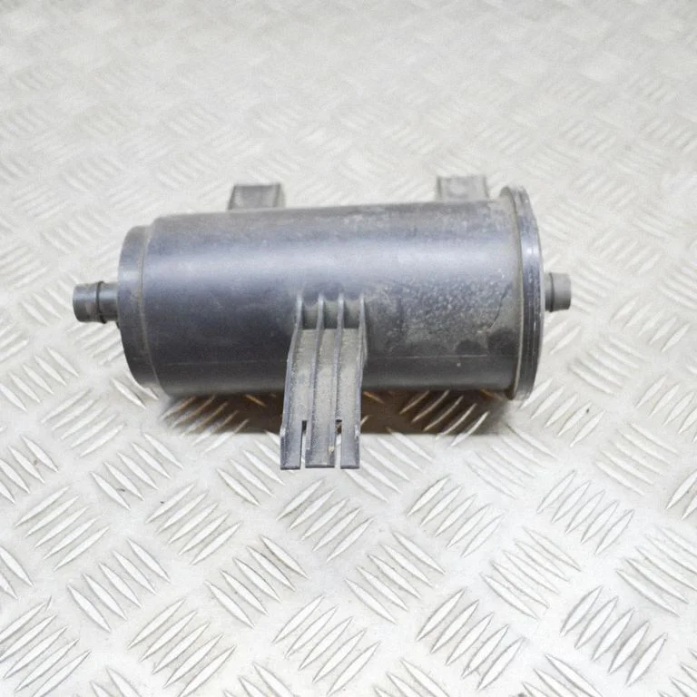 Filtr węglowy (pochłaniacz oparów paliwa) – BMW Seria 5 F10 F11 (2009-2016)