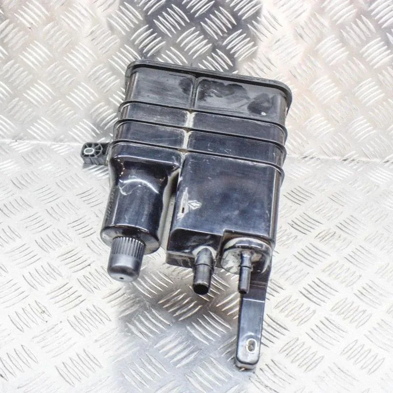 Active carbon filter fuel vapour canister – Porsche Cayenne (92A) (2010-2017)